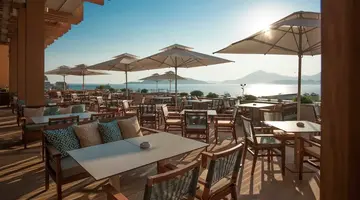 Maestral Resort and Casino