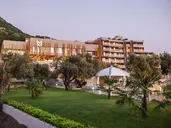 Maestral Resort and Casino