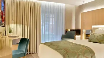 Maestral Resort and Casino