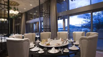 Maestral Resort and Casino