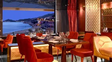 MAESTRAL RESORT & CASINO