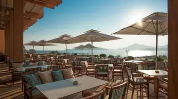 MAESTRAL RESORT & CASINO