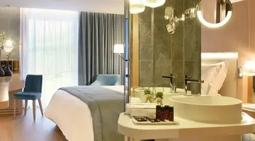MAESTRAL RESORT & CASINO