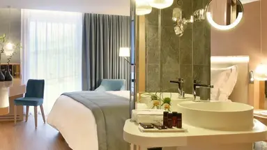 MAESTRAL RESORT & CASINO