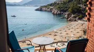 MAESTRAL RESORT & CASINO