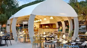 MAESTRAL RESORT & CASINO