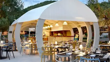 MAESTRAL RESORT & CASINO