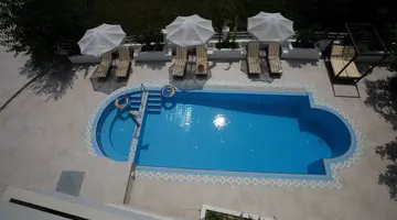Maggana Residence