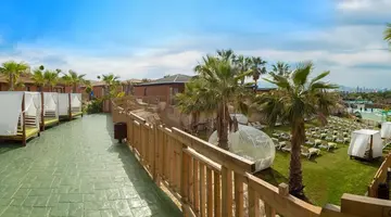 Magic Natura Animal WaterPark Polynesian Lodge Resort