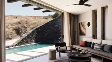 Magma Resort Santorini 5