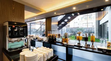 Magnes Hotel