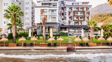 Maia Luxury Beach Hotel & Spa