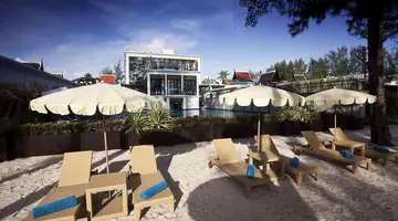 MAIKHAO DREAM VILLA RESORT AND SPA, PHUKET (Centara Boutique Collection)
