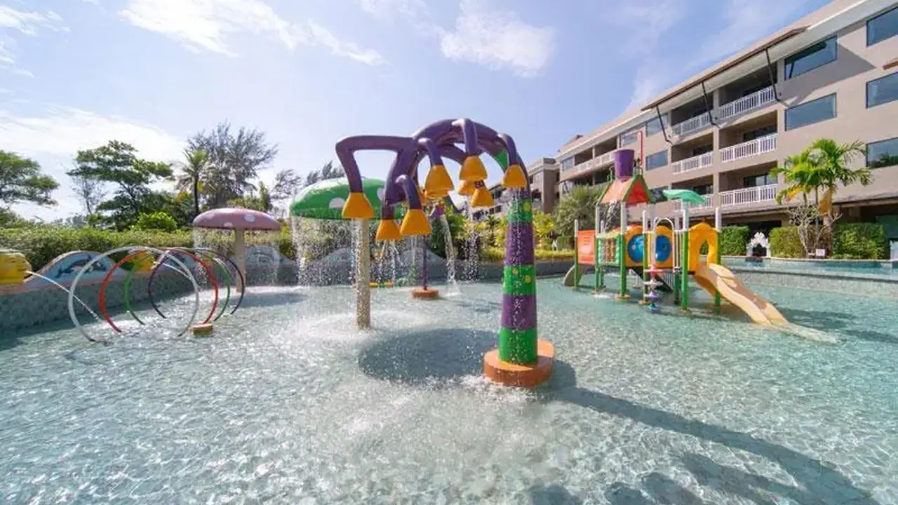 Maikhao Palm Beach Resort