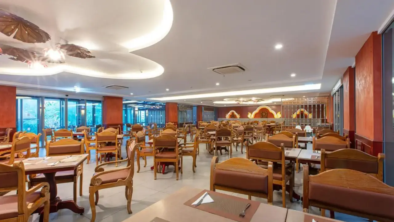 Maikhao Palm Beach Resort
