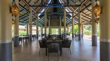 Maikhao Palm Beach Resort