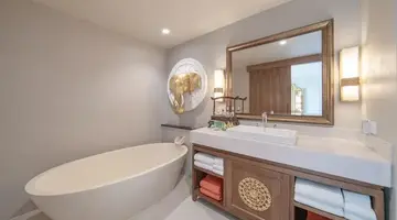 Maikhao Palm Beach Resort
