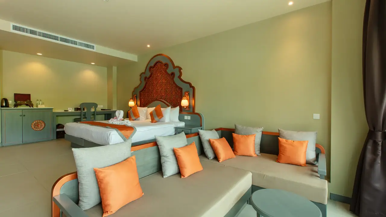 MAIKHAO PALM BEACH RESORT