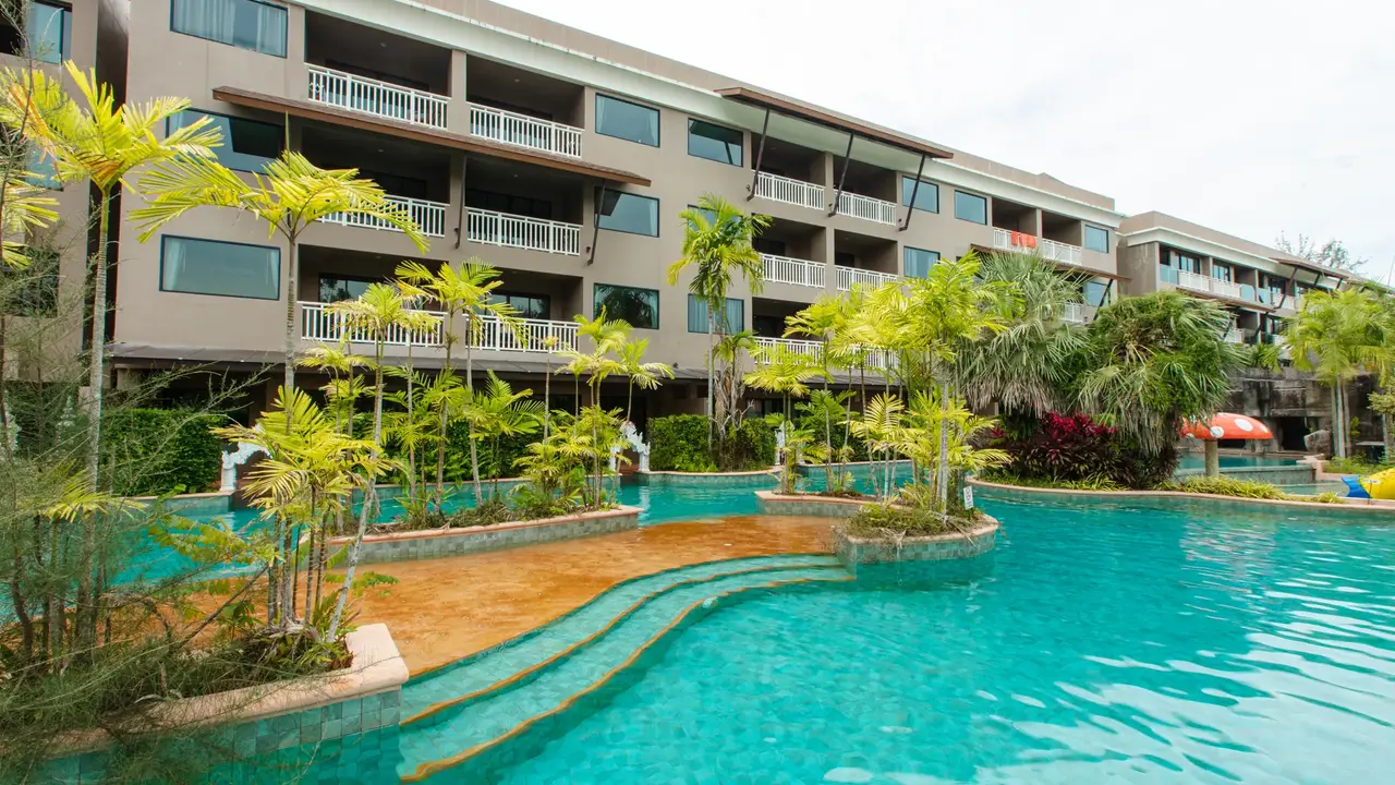 MAIKHAO PALM BEACH RESORT
