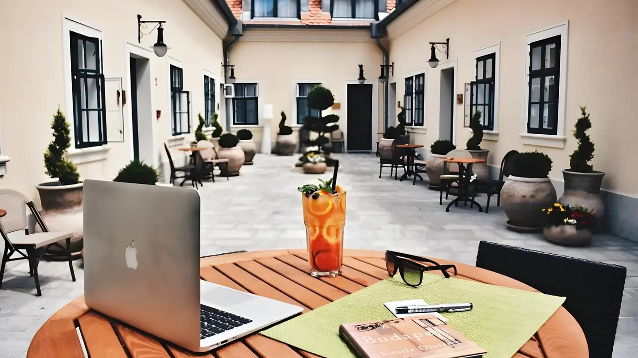 Maison Bistro & Hotel