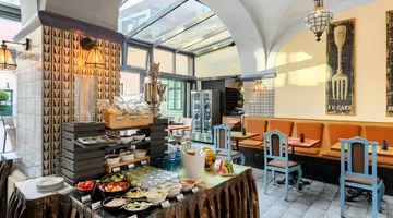 Maison Bistro & Hotel