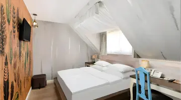 Maison Bistro & Hotel