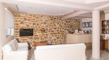 MAISTRALI APARTMENTS