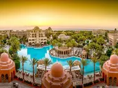 MAKADI PALACE
