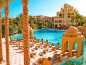 MAKADI PALACE