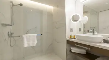 Makedonia Palace