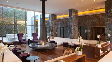 Makedonia Palace