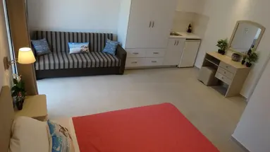 Makis Apartments
