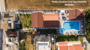 Makis Studios and Apartments