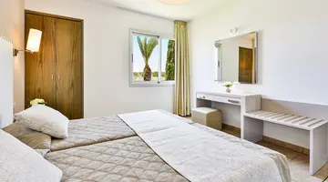 Makronisos Holiday Village