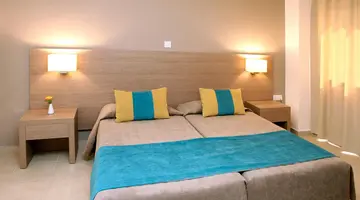 Makronisos Holiday Village