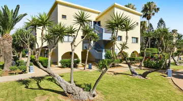 Makronisos Holiday Village