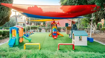 Makronisos Holiday Village