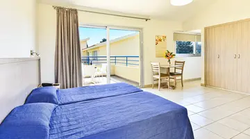 Makronisos Holiday Village