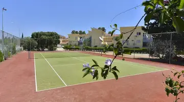MAKRONISSOS VILLAGE