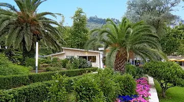 Makryammos Bungalows