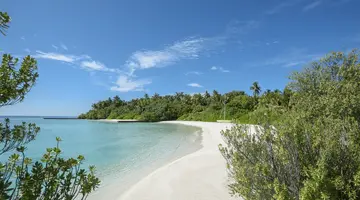 MAKUNUDU ISLAND