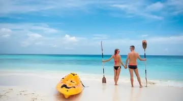 MAKUNUDU ISLAND