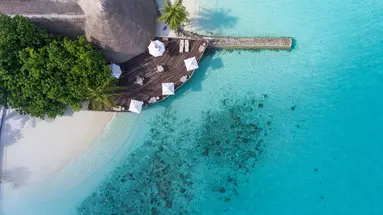 MAKUNUDU ISLAND