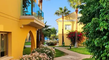 Malama Beach Holiday Village