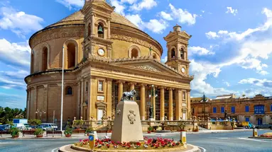 Malta - wyspiarskie państwo-miasto - zobacz i odpocznij