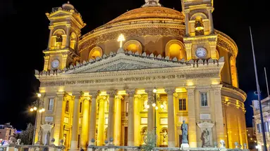 Malta - wyspiarskie państwo - miasto