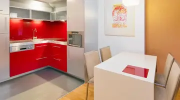 Mamaison Residence Diana
