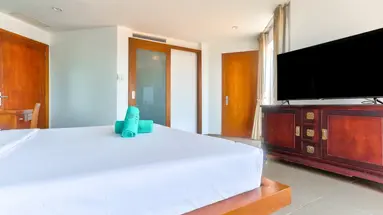 MANA MUINE BEACH RESORT