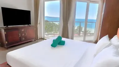 MANA MUINE BEACH RESORT