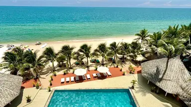 MANA MUINE BEACH RESORT